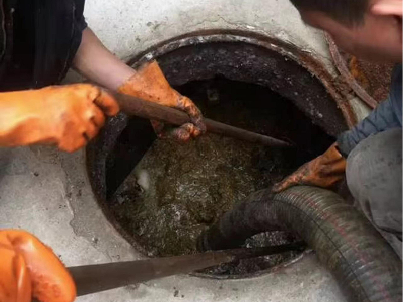 泗县清理化粪池时如何避免沼气的危害?